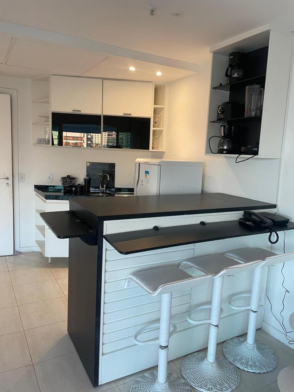 Flat Barra Da Tijuca - 'posto 4 - 003 Apartment